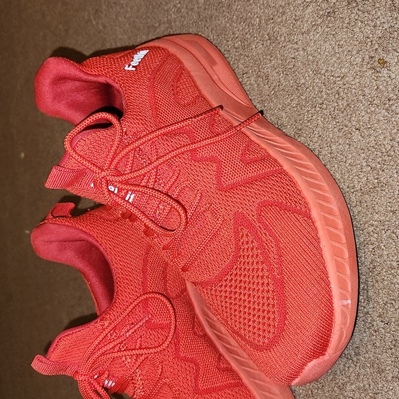 Feethit Red Sneakers - Picture 1 of 10